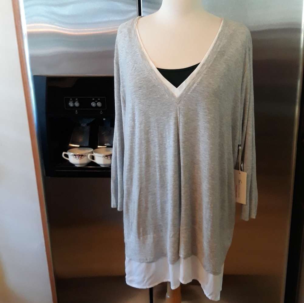 Two by Vince Camuto  A111